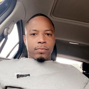 Meet your Posher, Derrick